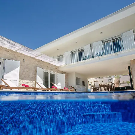 Villa Lori Rogoznica (Sibenik-Knin)